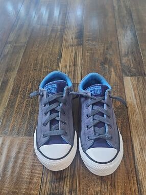 Converse Kids Low Top Sneakers in Gray and Blue